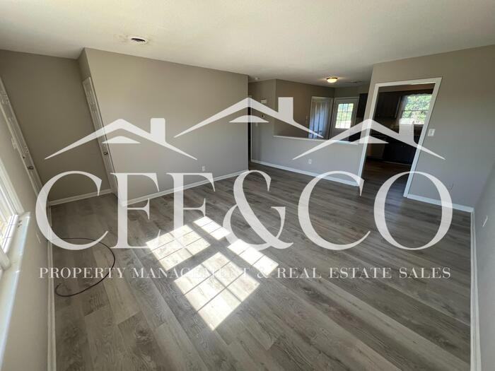7940 Valley Falls Rd - Photo 3 of 14