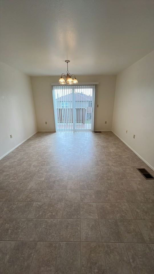 1153 Dakota Dr - Photo 6 of 8