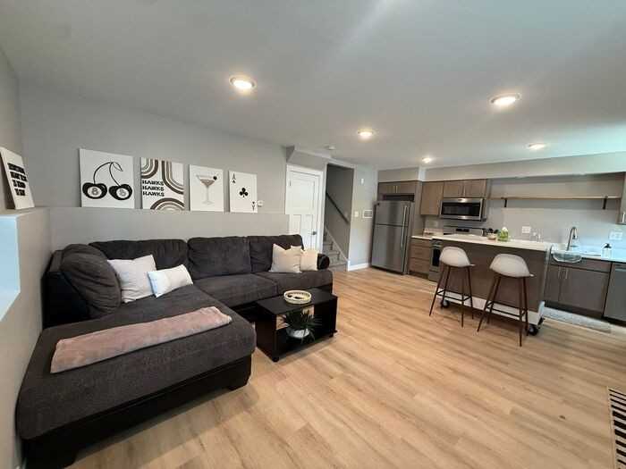 1810 High St - Photo 4 of 15
