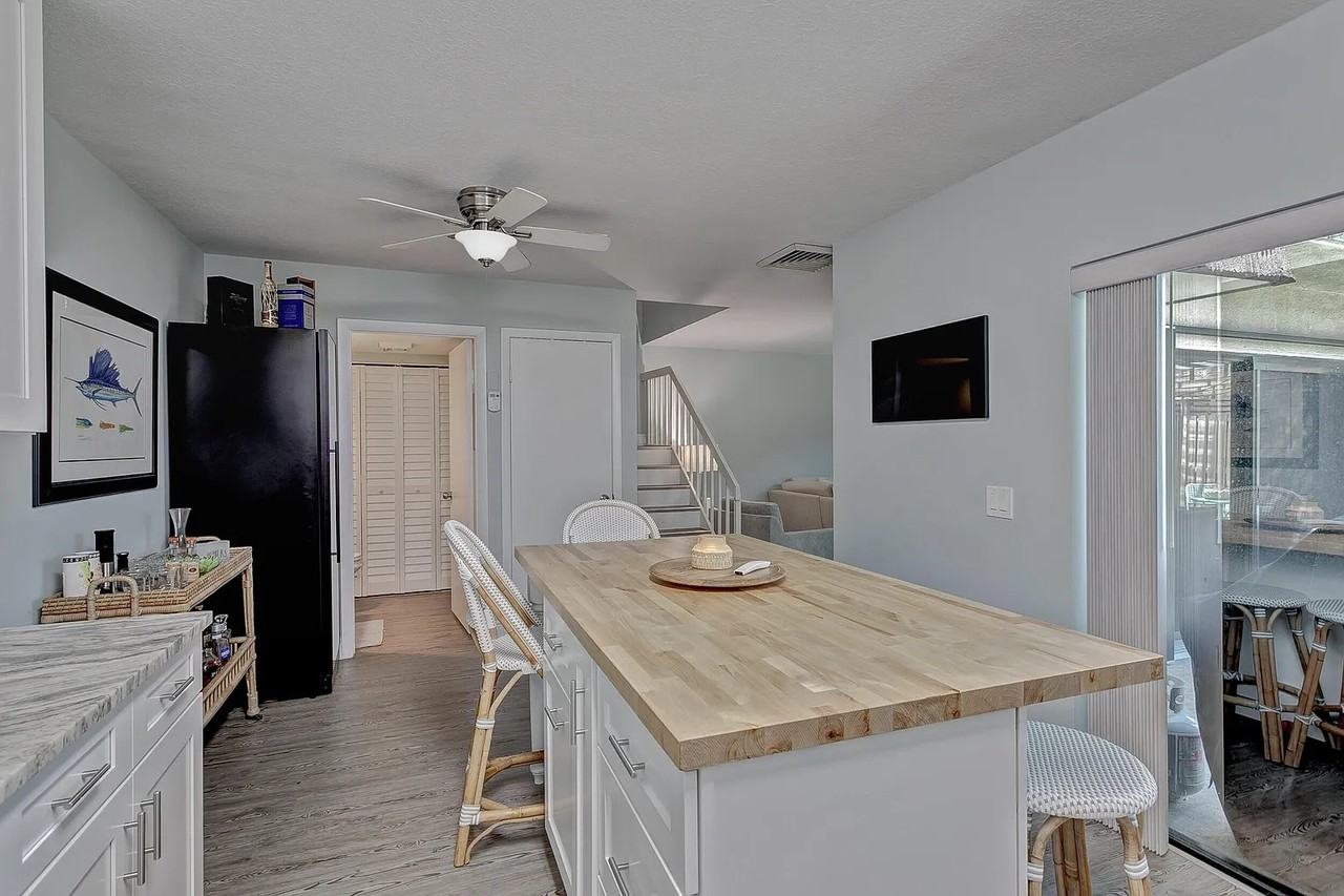 1120 11th Ln #NA - Photo 3 of 42