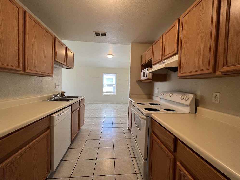 1210 Chaparral St #13B - Photo 4 of 21