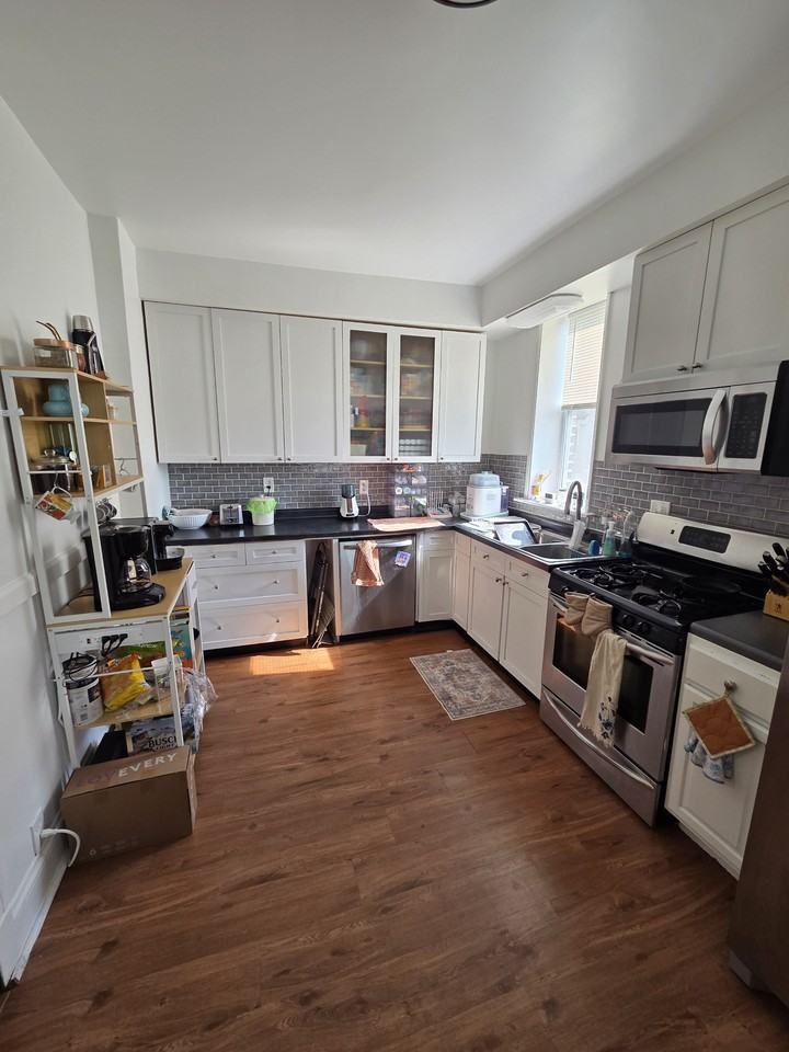 5759 W Dakin St #2 - Photo 3 of 7