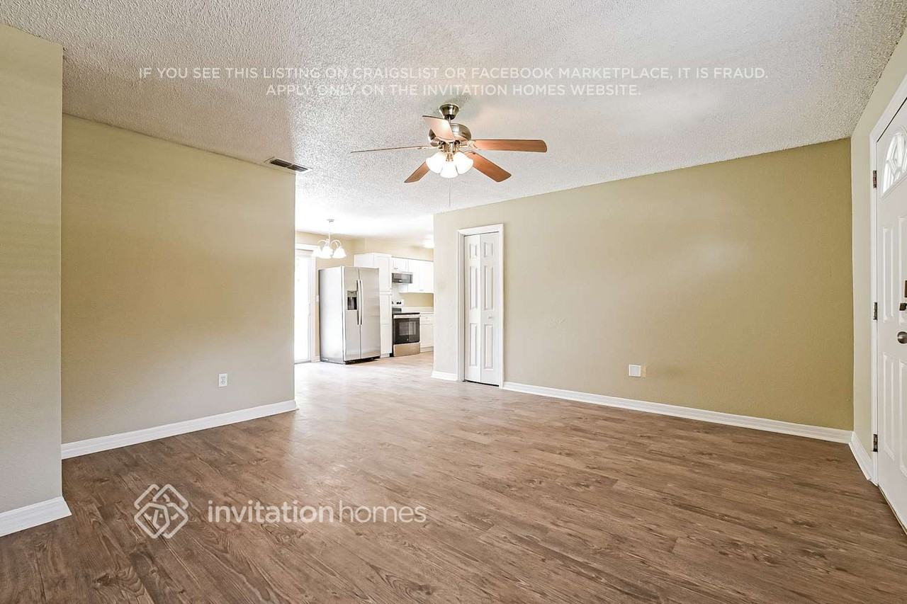147 Burns Ave - Photo 3 of 17