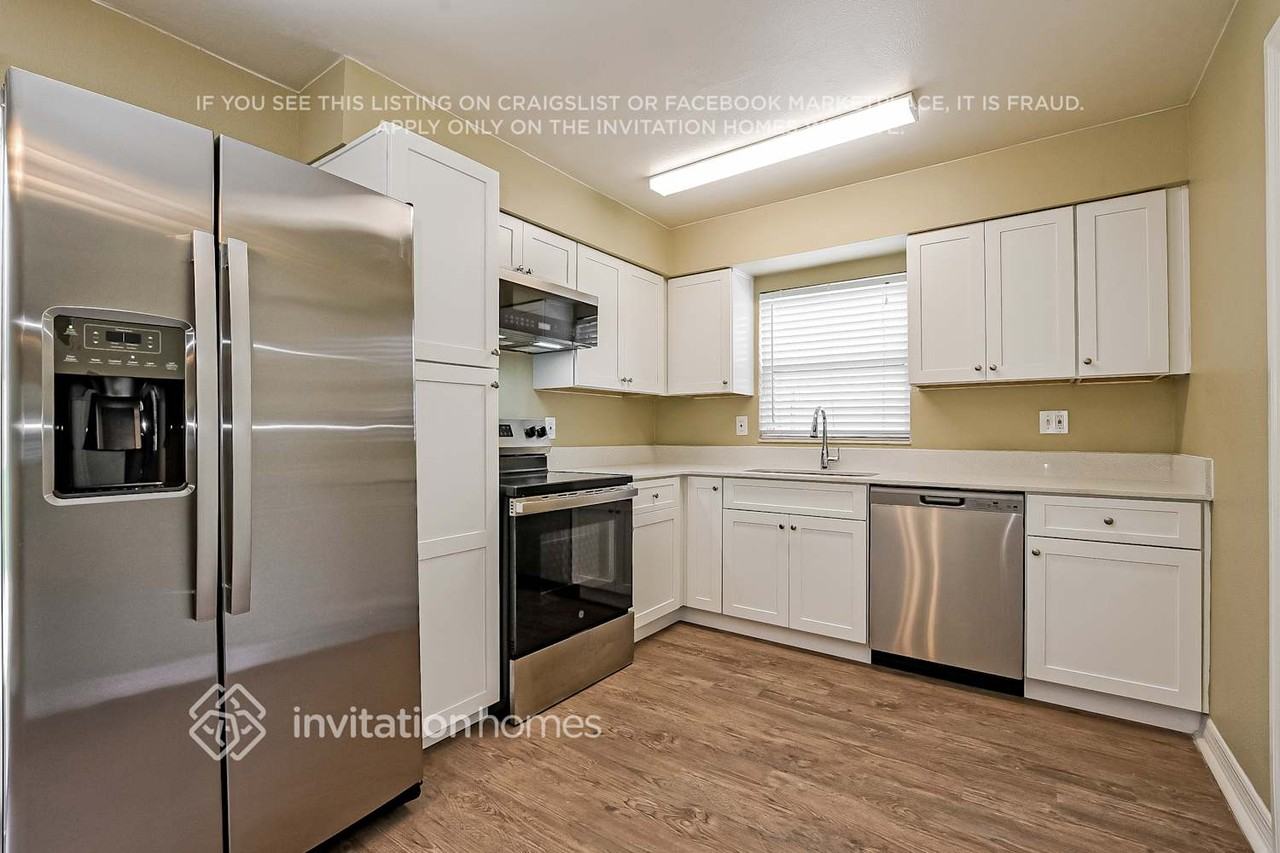 147 Burns Ave - Photo 6 of 17