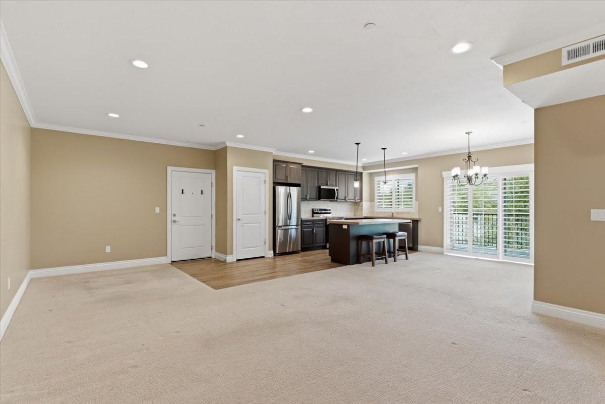 1225 E Wolf Hollow Ln #206 - Photo 6 of 26