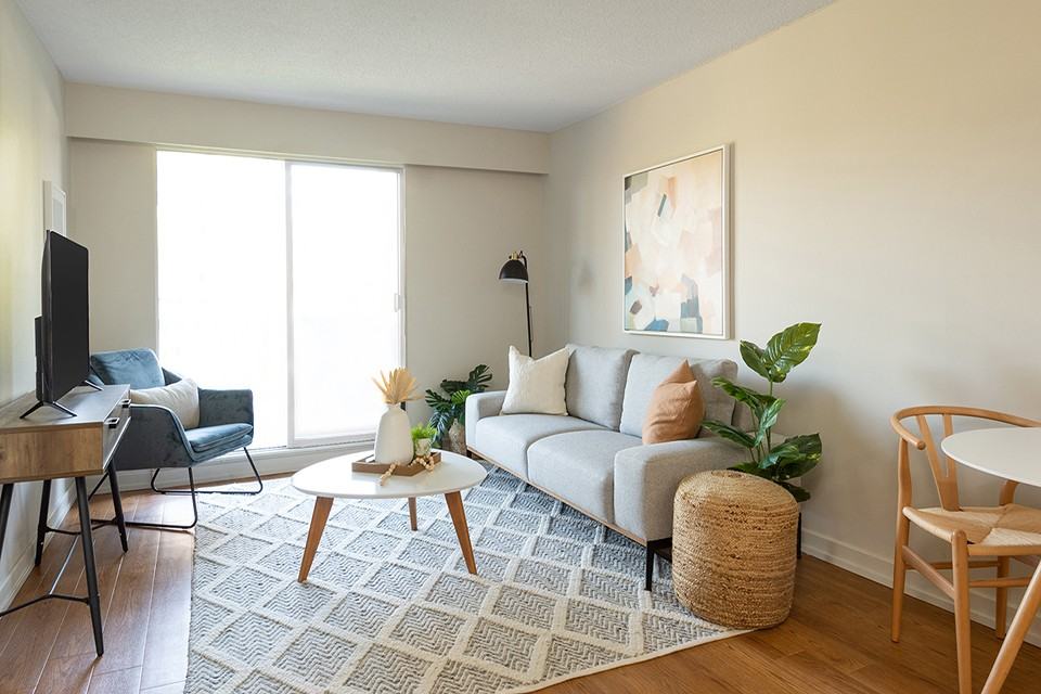 Horizon Towers - Photo 5 of 18