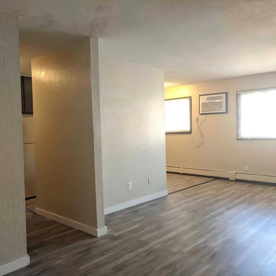 1876 Magnolia Ave E #1876-102 - Photo 3 of 22