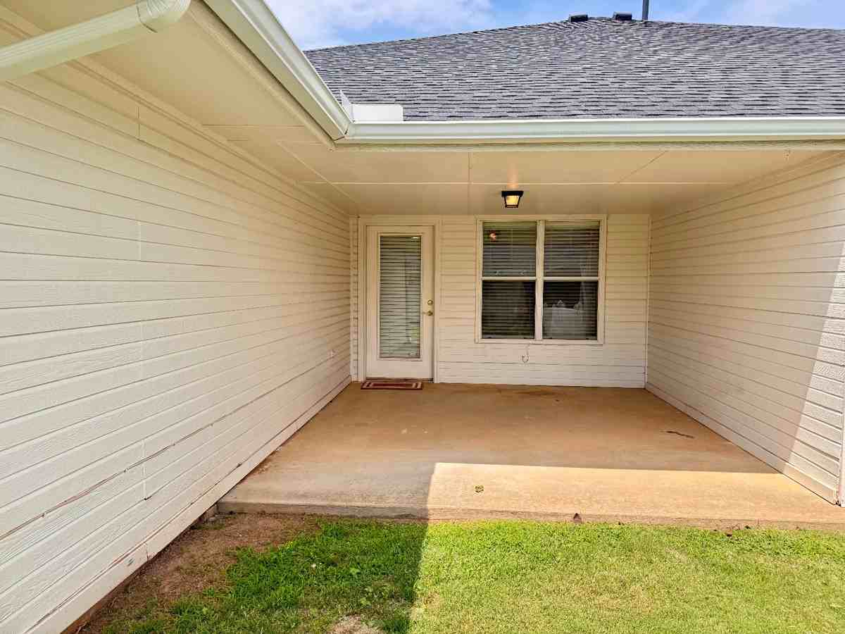 2201 Nw 155th St #1 - Photo 2 of 25