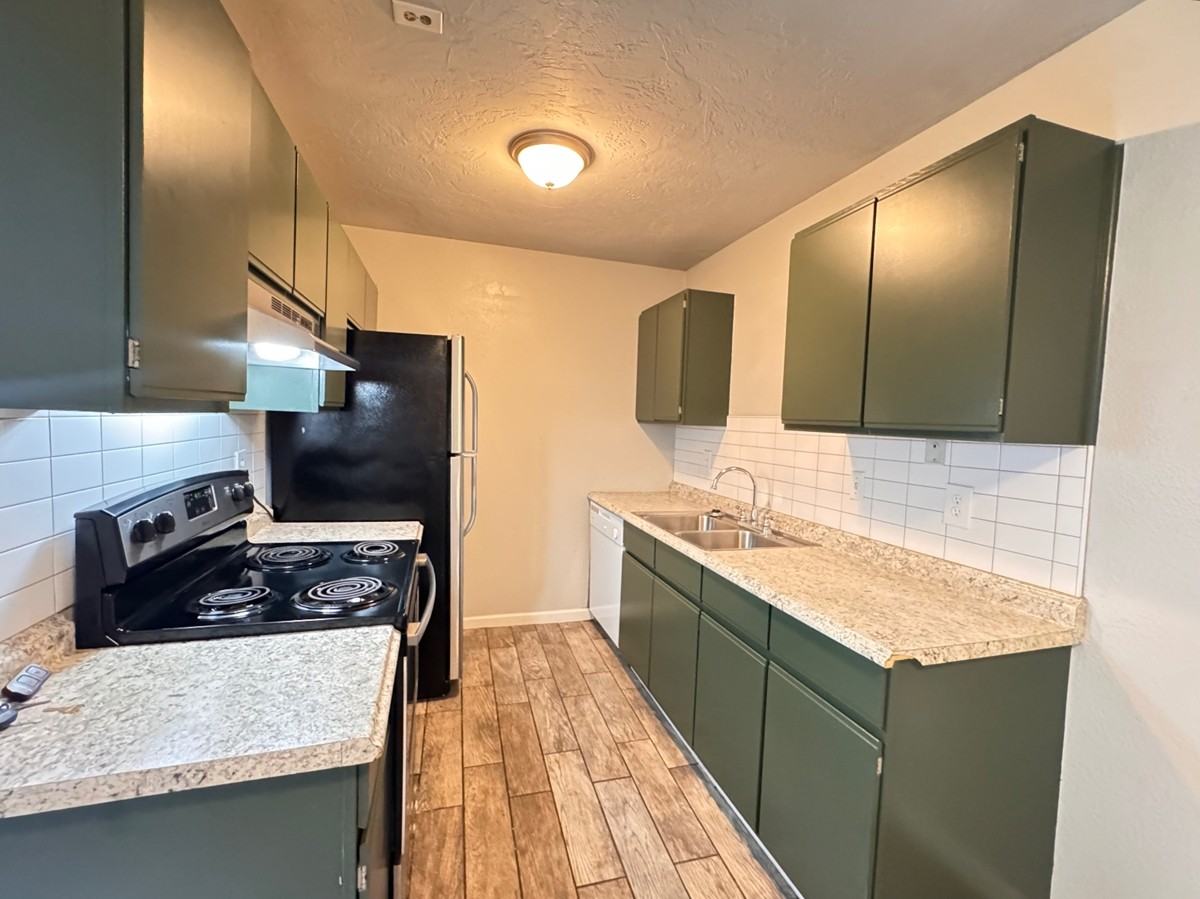 11402 N Lincoln Blvd #1 - Photo 2 of 13