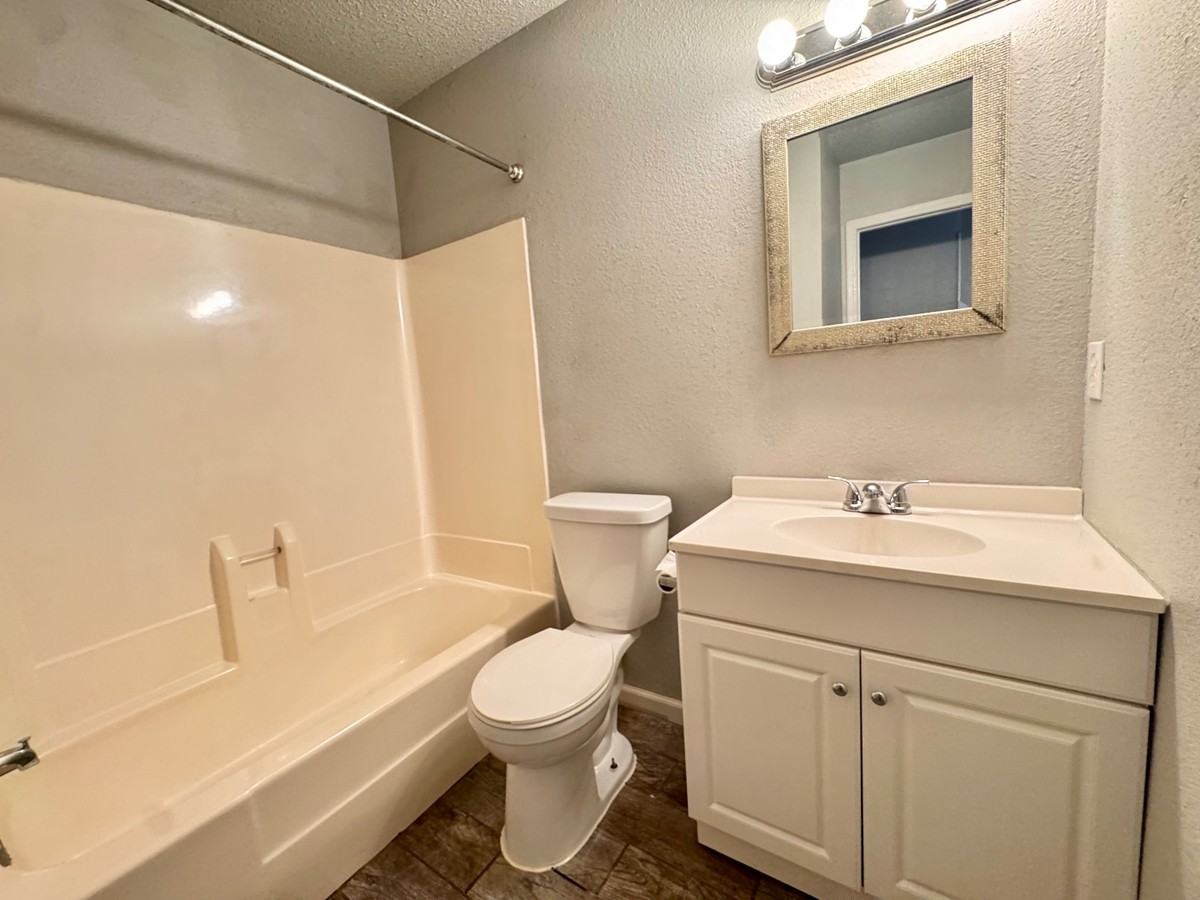 11402 N Lincoln Blvd #1 - Photo 6 of 13