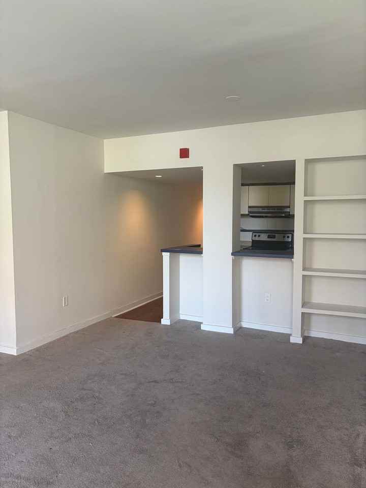 24 S Bank St #201 - Photo 3 of 14