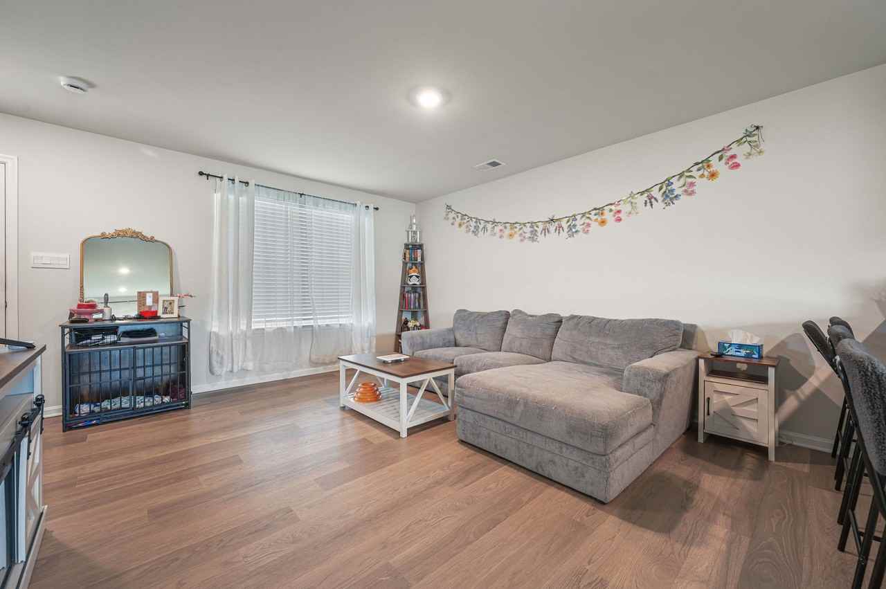 31 New England Dr #1 - Photo 4 of 17