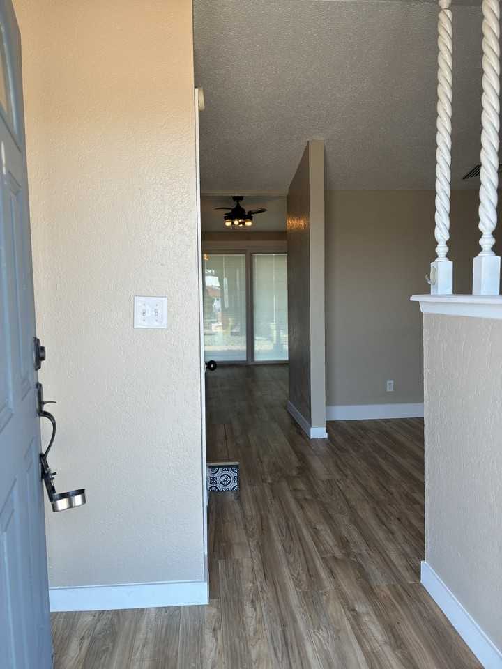5527 Carousel Dr #1 - Photo 2 of 28