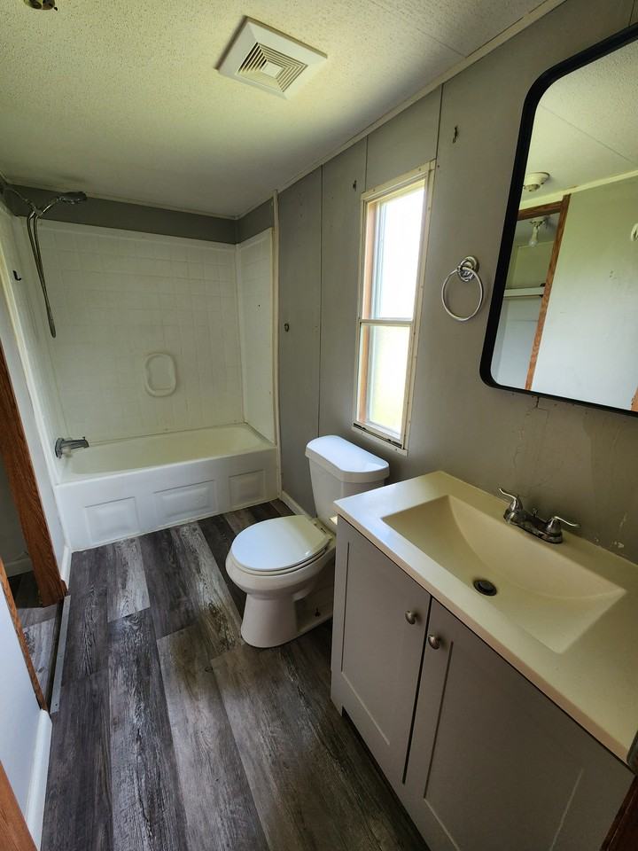 511 10th Street (Francis) #1 - Photo 4 of 11