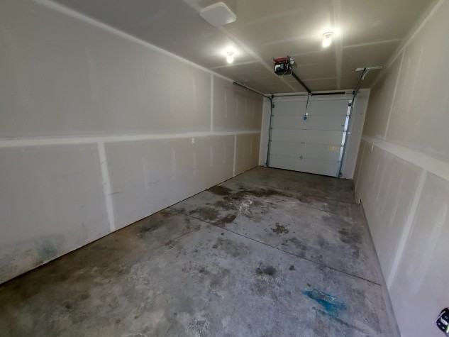 9 Station Dr - Photo 2 of 18