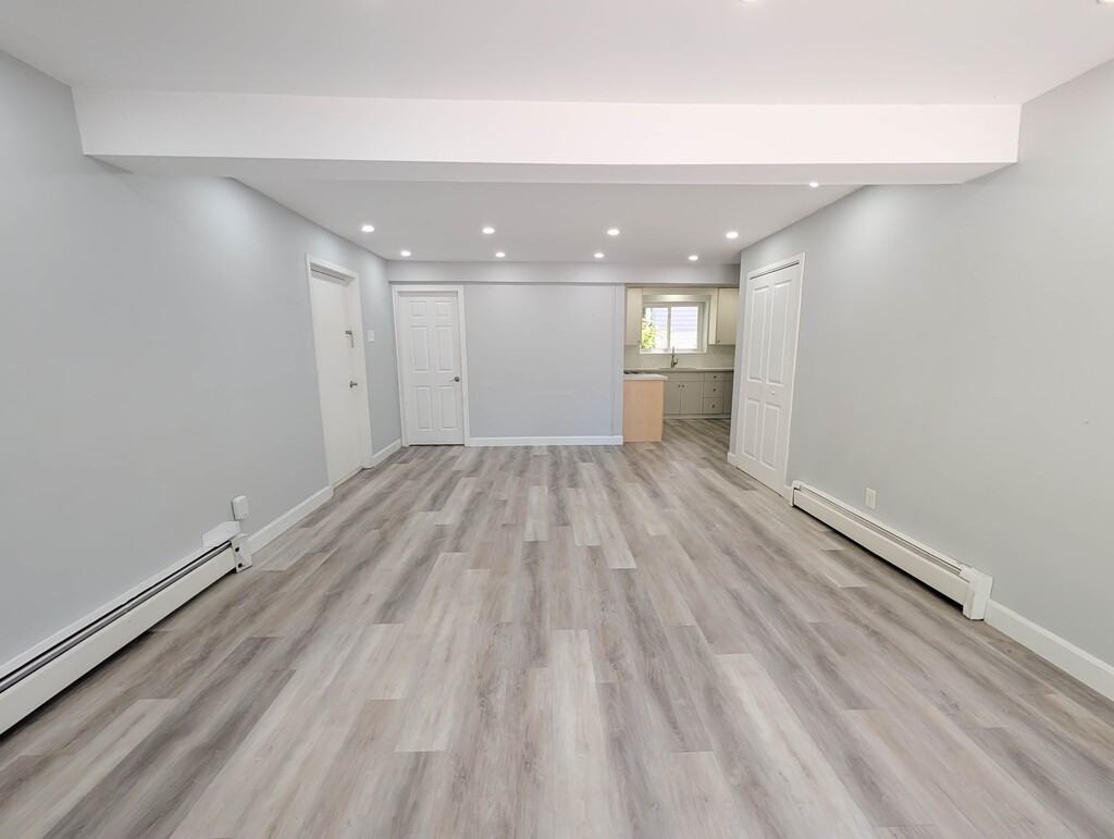 20 Mildred Ave - Photo 4 of 20