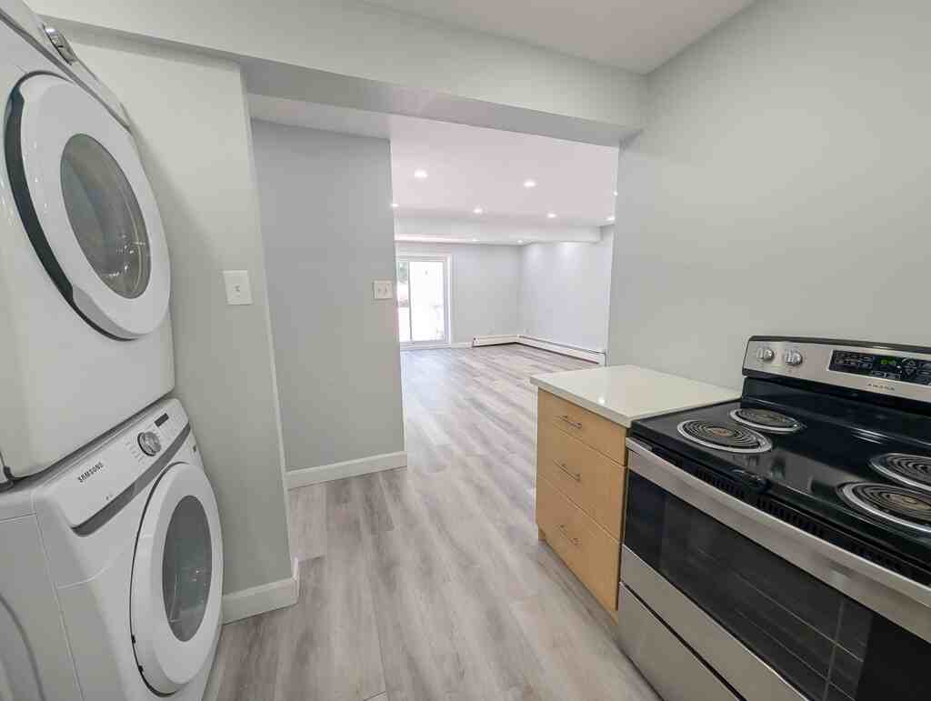 20 Mildred Ave - Photo 7 of 20