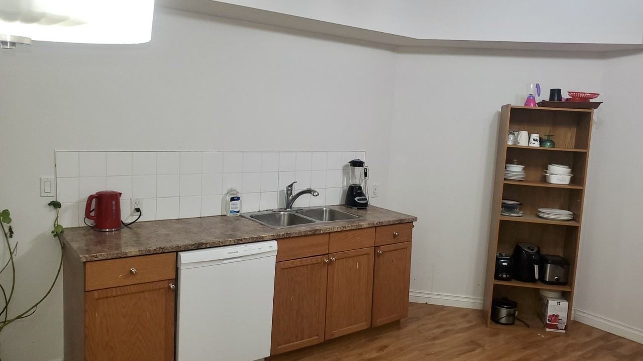132 Heron Pl - Photo 2 of 14