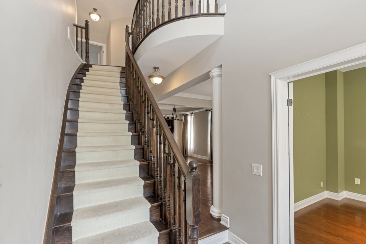 139 Don Minaker Dr - Photo 3 of 29