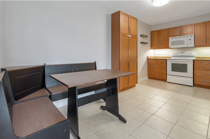 500 Mapleview Dr W, Barrie, ON L4N 9G4, Canada - Photo 7 of 24