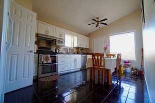 2495 King Edward St - Photo 1 of 1