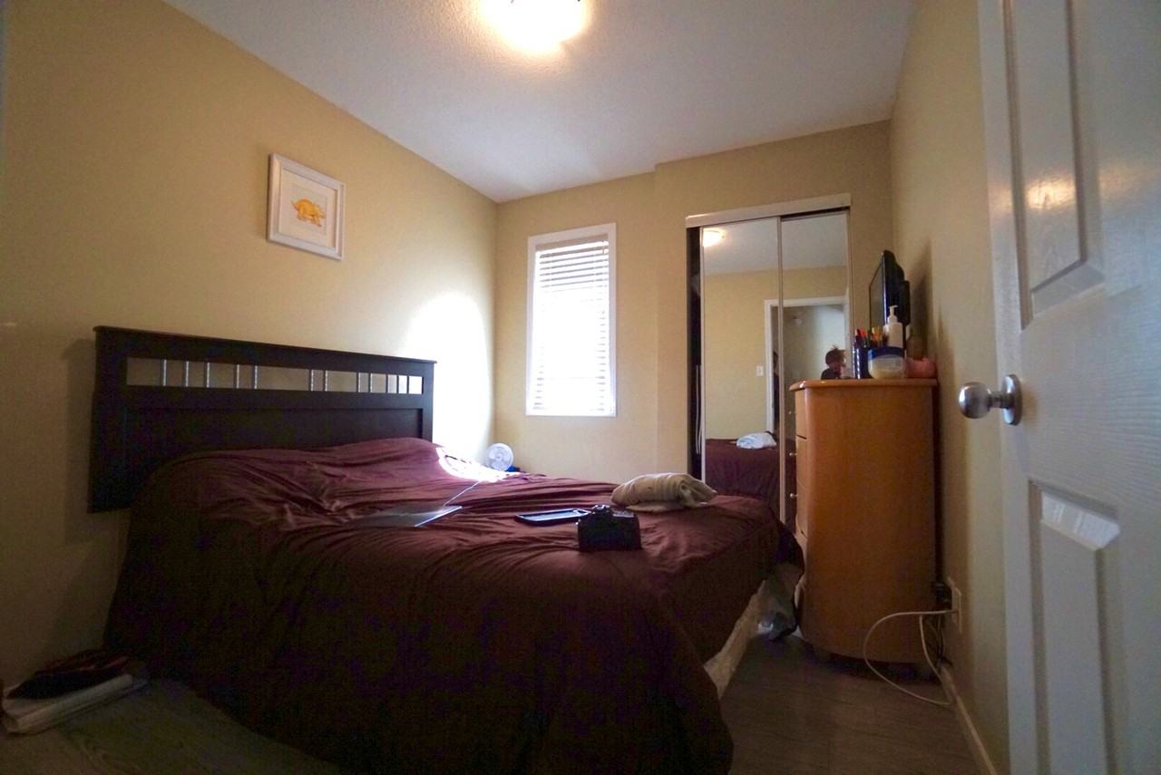 2495 King Edward St - Photo 6 of 15