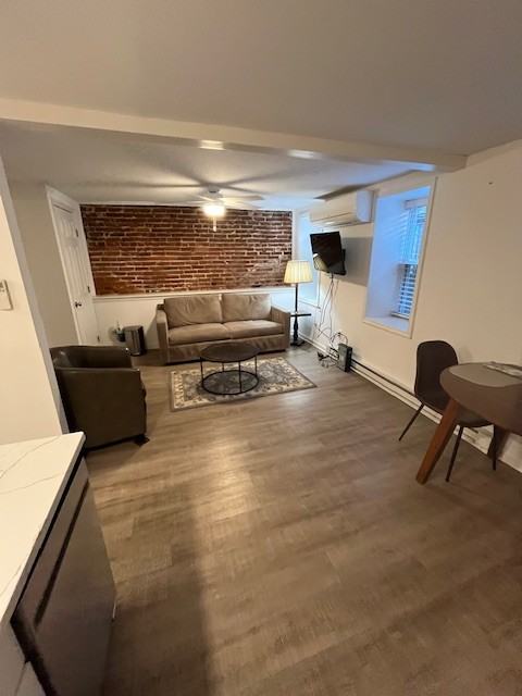 1646 Newton St Nw #1 - Photo 5 of 23