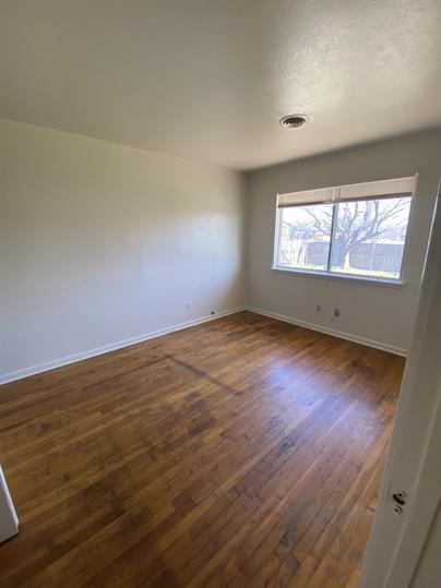 1002 Pine Dr #1 - Photo 6 of 21
