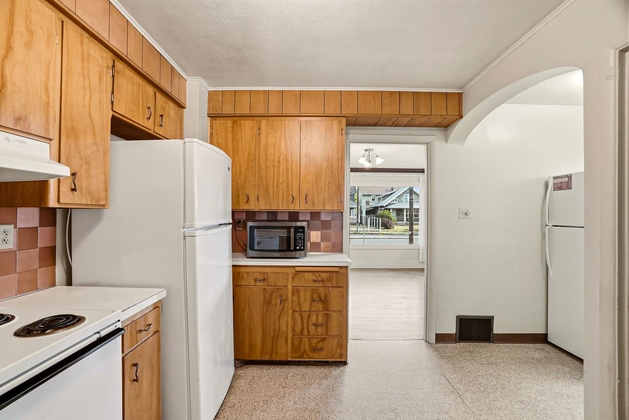 808 E Mission Ave #1 - Photo 4 of 24