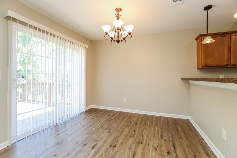 183 Lyndhurst Dr - Photo 6 of 17