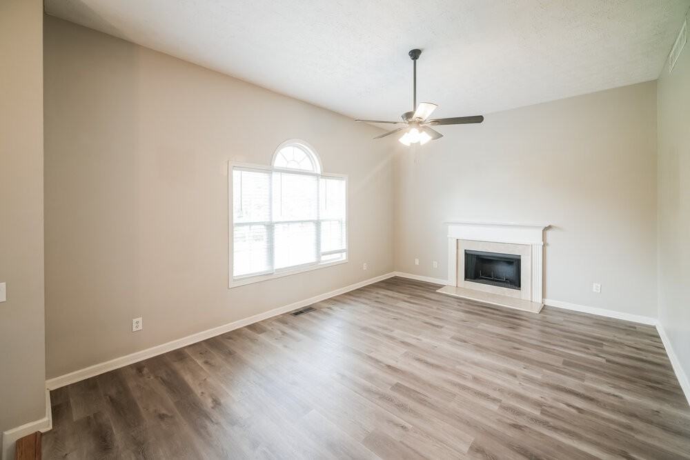 124 S Winds Dr - Photo 5 of 17