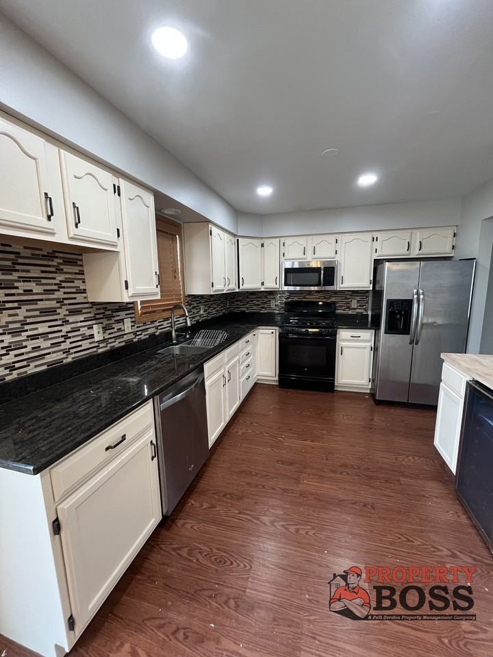 925 W 89th Pl #1 - Photo 4 of 15
