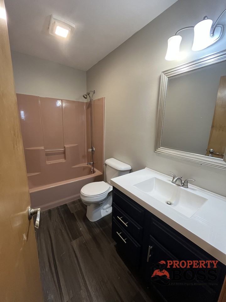 925 W 89th Pl #1 - Photo 6 of 15