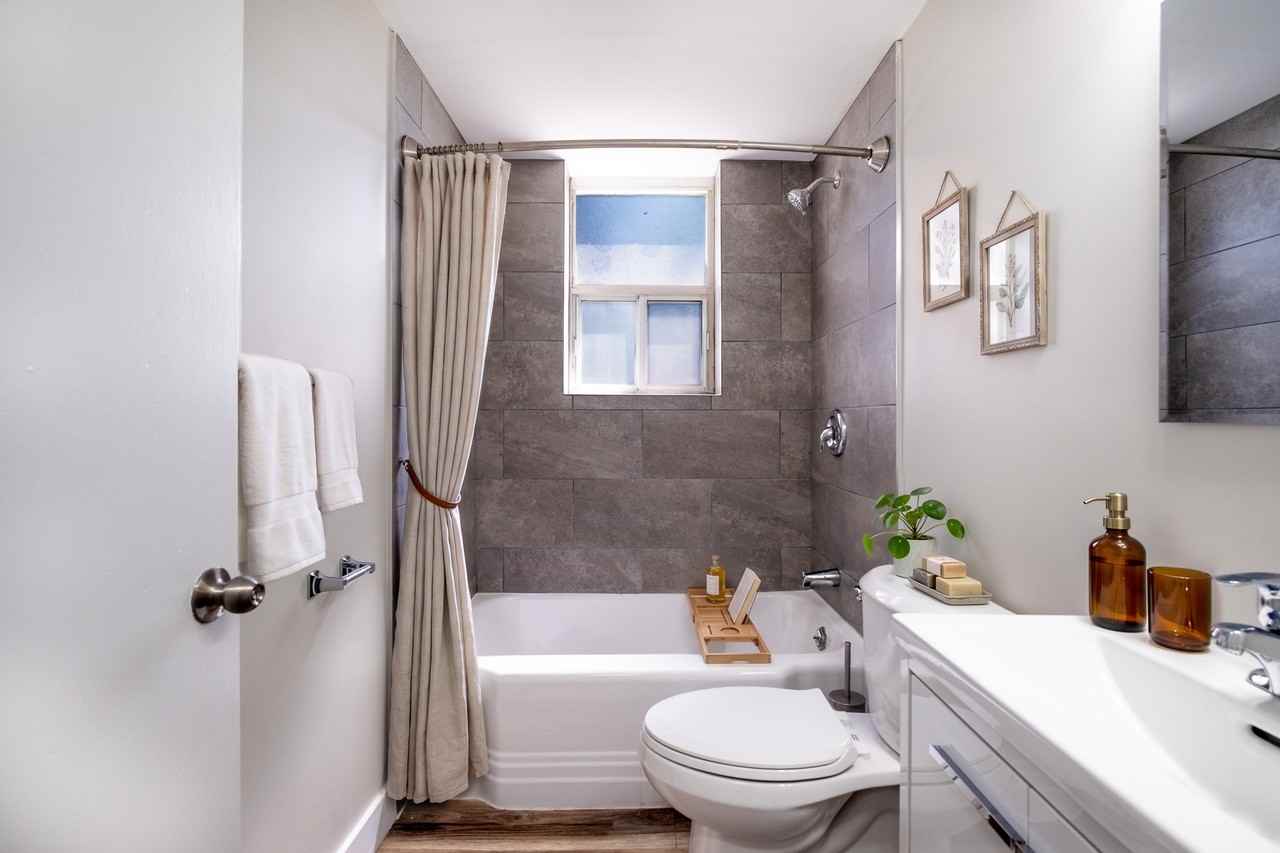 Truman Apartments - Photo 7 of 19