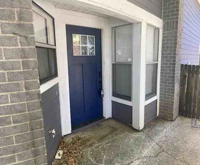 245 Alston Dr - Photo 4 of 11