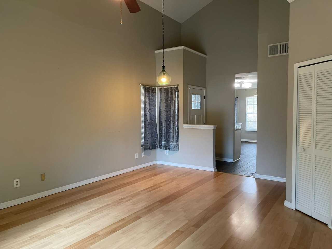 245 Alston Dr - Photo 7 of 11