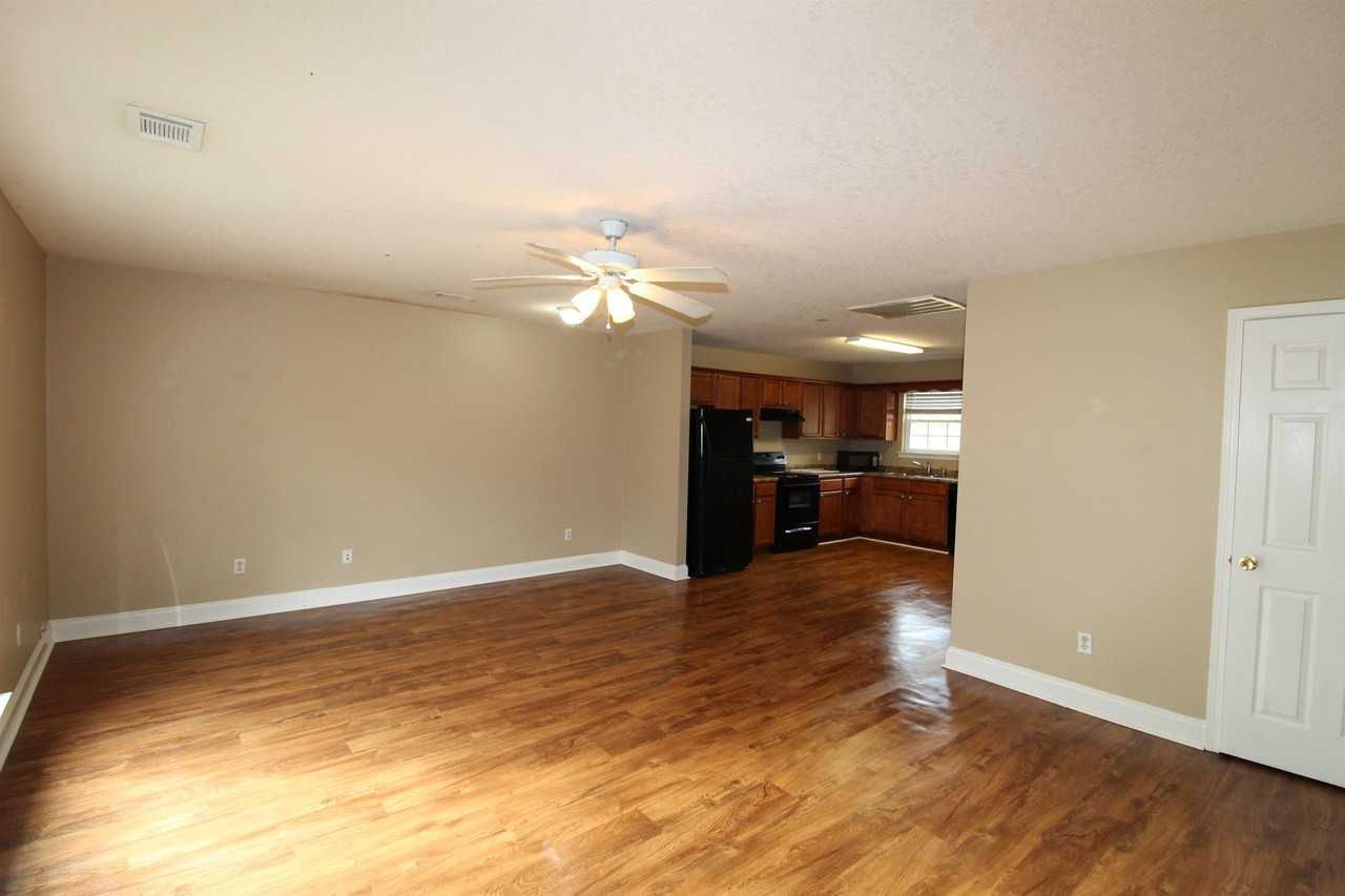 1479 Crossway Cottages Ln #B - Photo 2 of 21