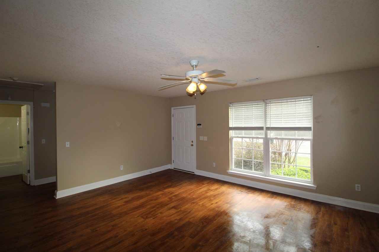 1479 Crossway Cottages Ln #B - Photo 3 of 21