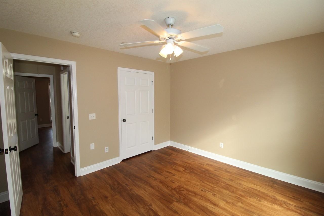 1479 Crossway Cottages Ln #B - Photo 5 of 21