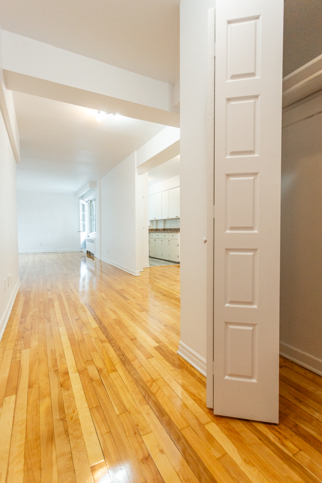 6920 Av Fielding — photo 1