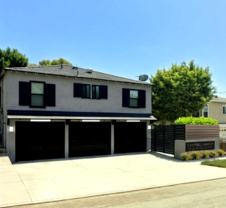 10112 S 8th Ave - Photo 1 of 1