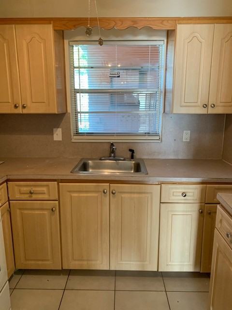 19080 Northeast 3rd Court - 306Apt 306 #306 - Photo 5 of 13