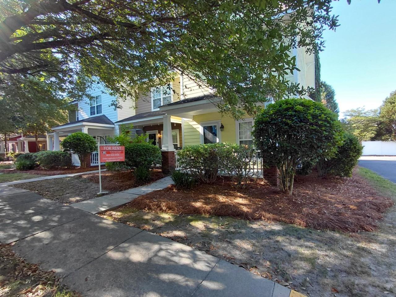 300 Hampton Forest Dr - Photo 2 of 11