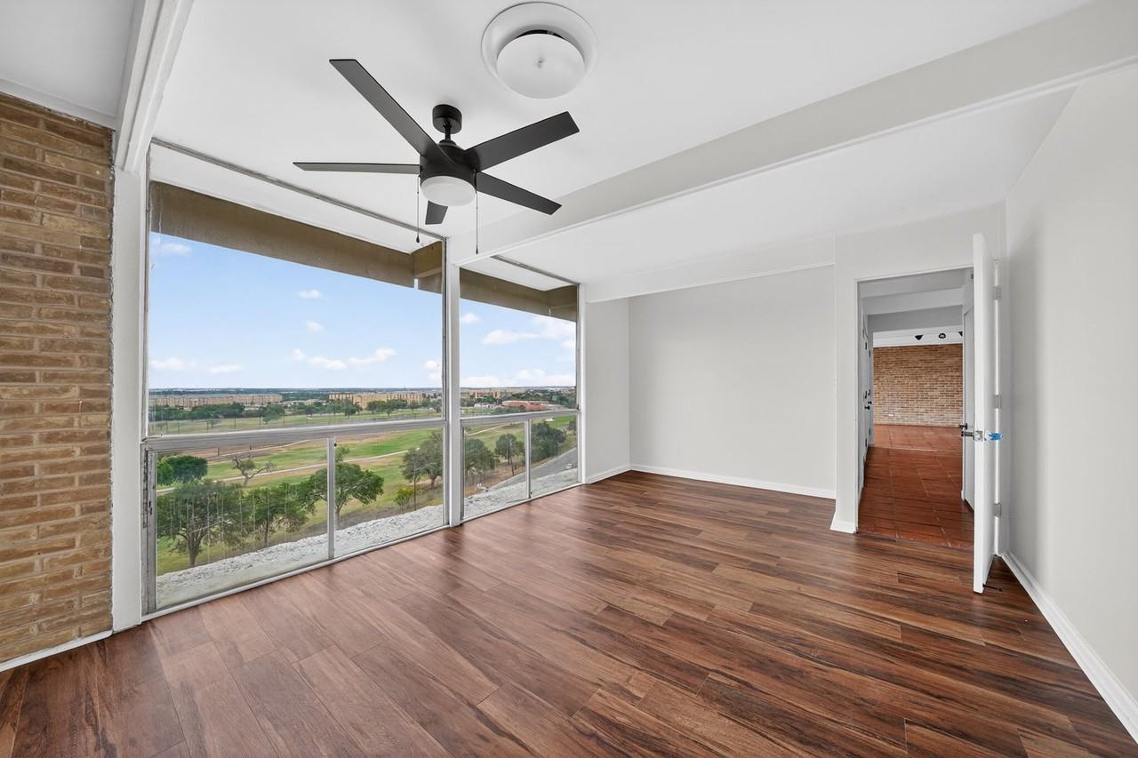Four Oaks Apartments - Photo 2 of 45
