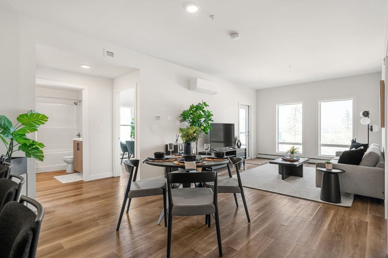 Stratus Apartments - Photo 4 of 28