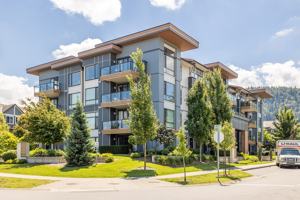 featured image of 44565 Vandell Dr