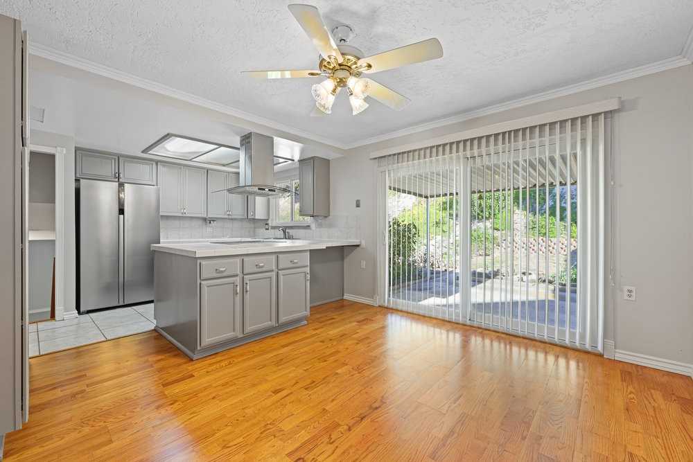 4825 54th St #1 - Photo 5 of 27