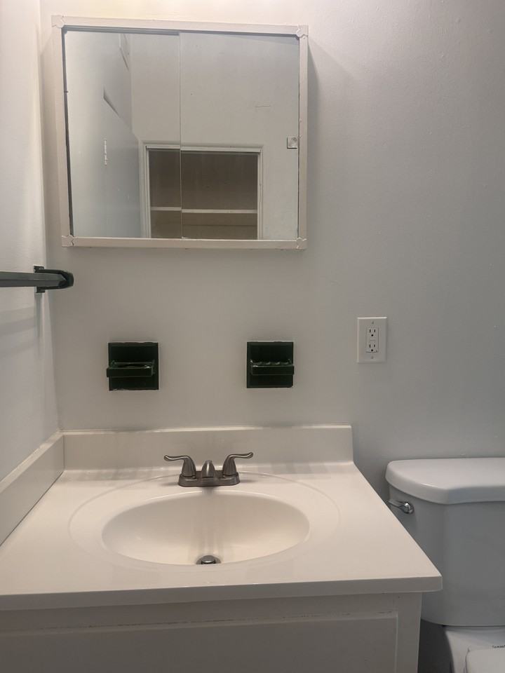 8 E Evans St #1 - Photo 7 of 13