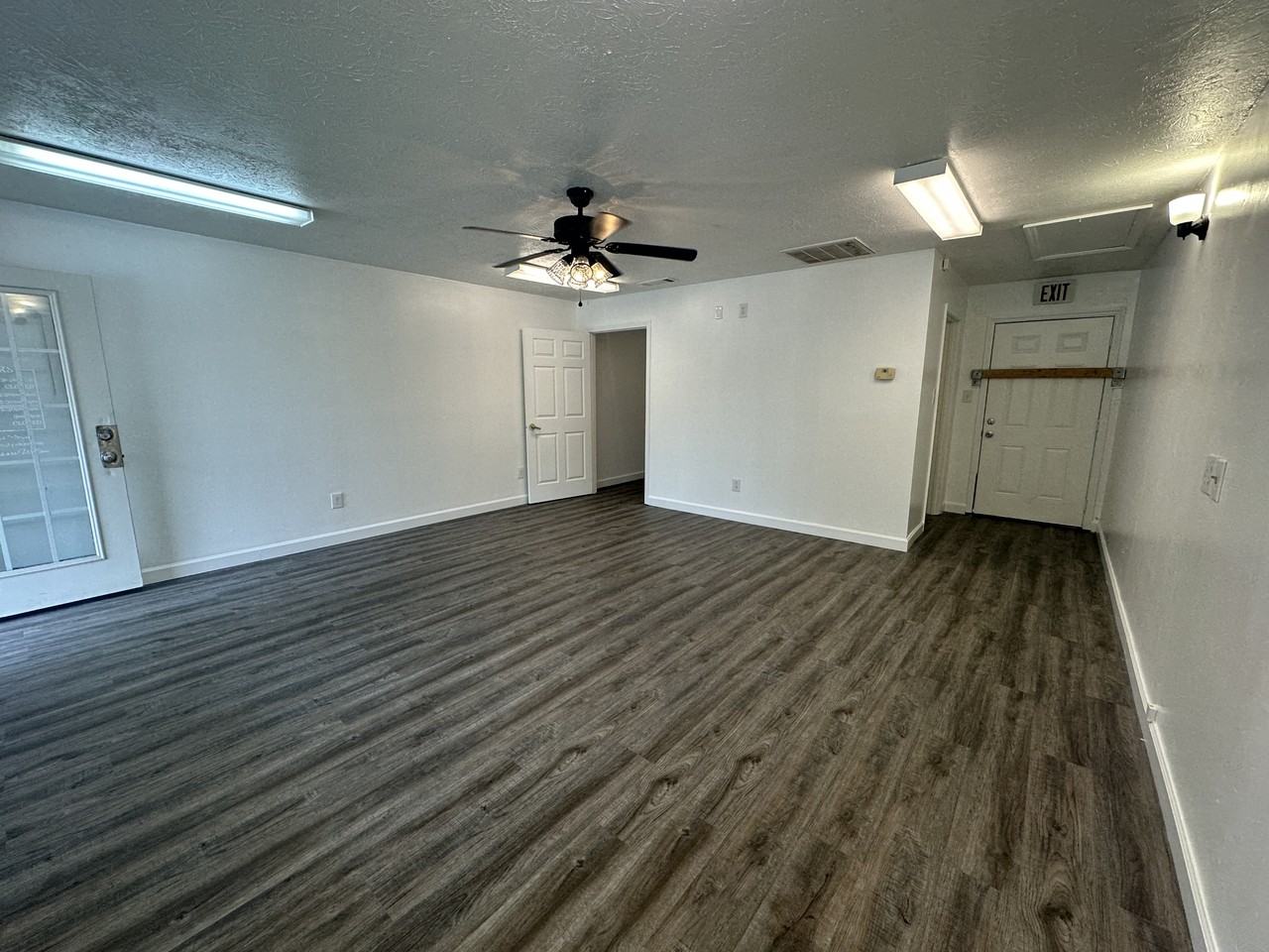 1000 W Montgomery St #B - Photo 6 of 10