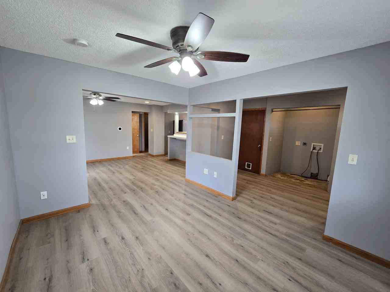 518 E 2nd St #1 - Photo 7 of 37